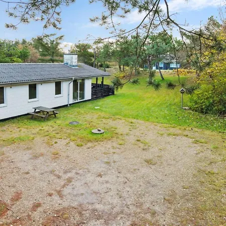 Holiday home Pia *