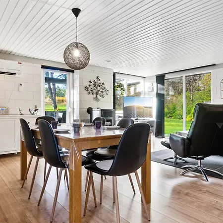 Pia - 250m To The Fjord By Interhome Sindrup