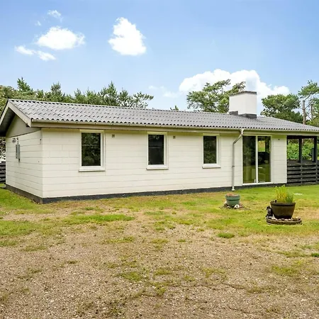 Pia - 250m To The Fjord By Interhome *
